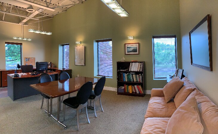 More Photos Of 9 Veronica Ave, Somerset Distribution For Lease