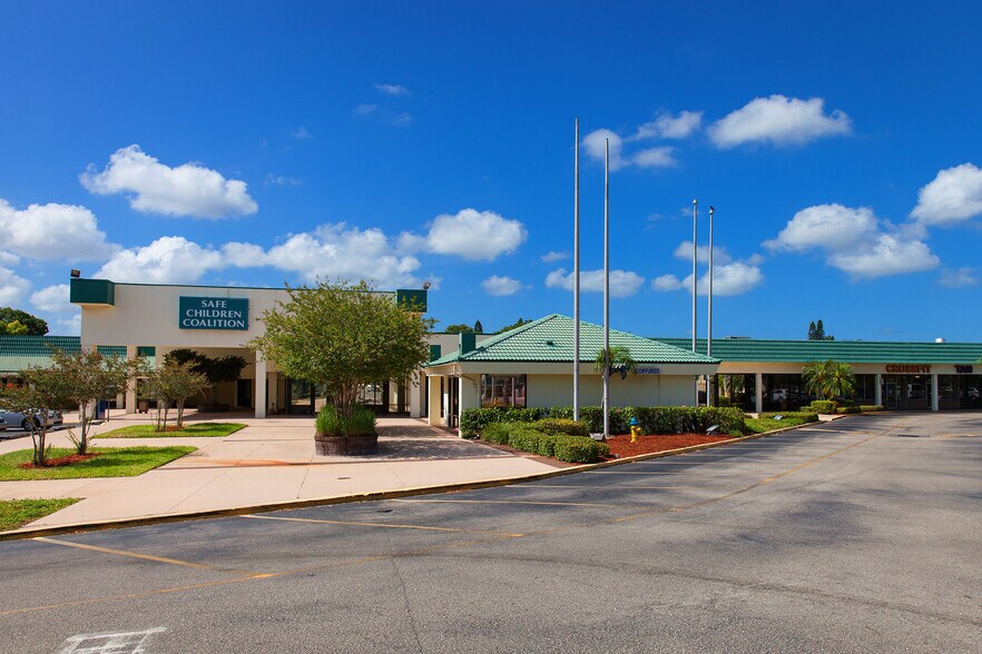 More Photos Of 5505-5805 Manatee Ave, Bradenton Unknown For Lease