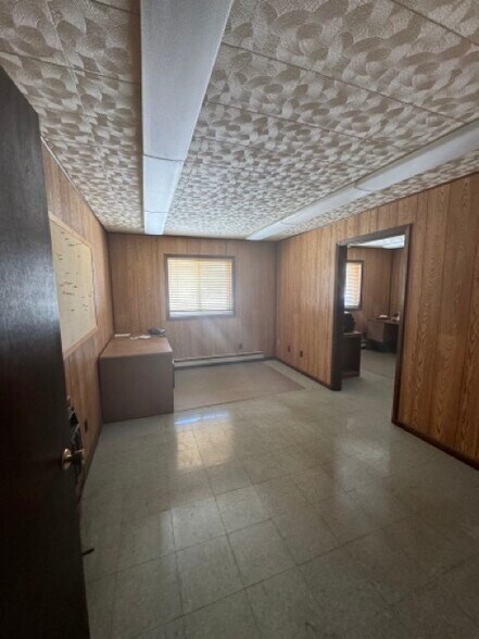 More Photos Of 628 South St, Hoosick Falls Specialty For Sale