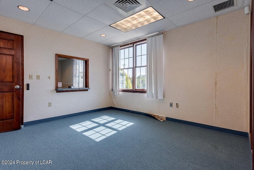 More Photos Of 832 Airport Rd, Hazle Township Medical For Sale