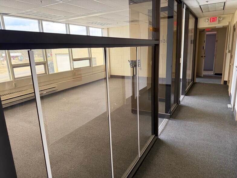 More Photos Of 2636 S Work St, Falconer Manufacturing For Lease