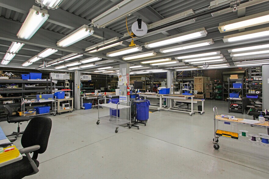 More Photos Of 3451 E Harbour Dr, Phoenix Distribution For Sale