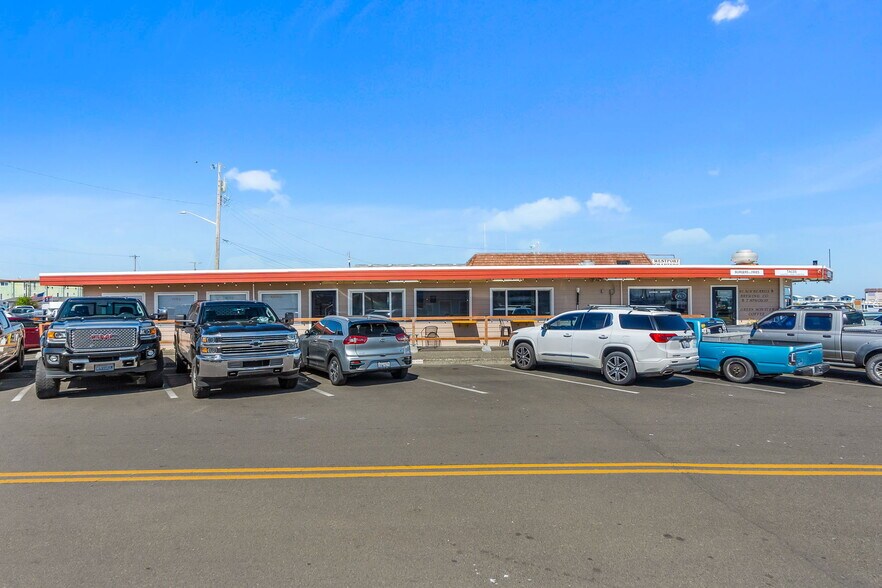 More Photos Of 2401 Westhaven Dr, Westport Flex For Sale