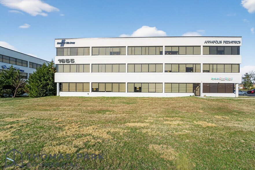 More Photos Of 1655 Crofton Blvd, Crofton Unknown For Lease