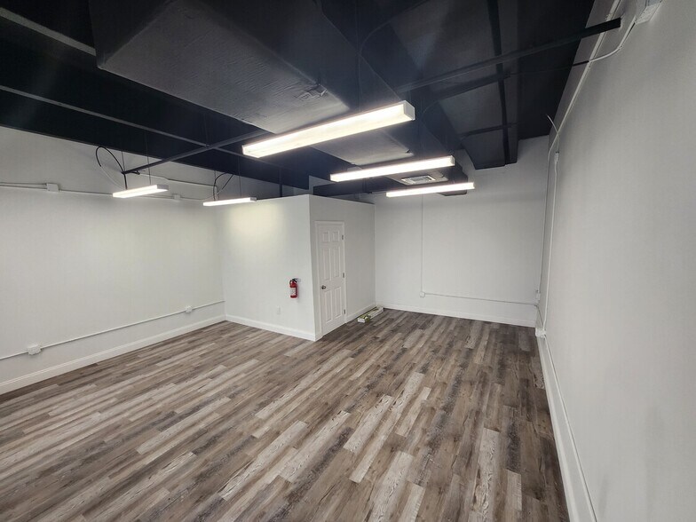 More Photos Of 2755 Vista Pky, West Palm Beach Coworking Space