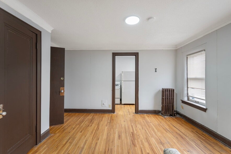 More Photos Of 487 Grand Ave, Saint Paul Apartments For Sale