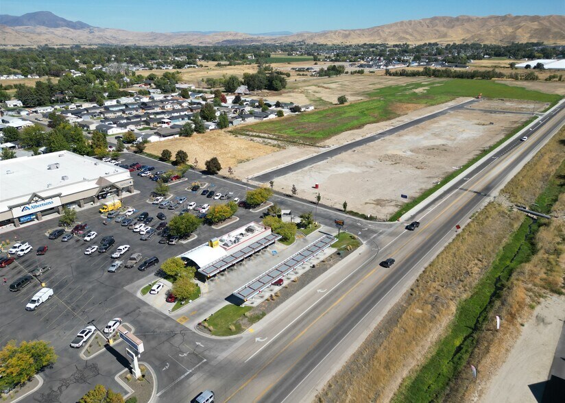 More Photos Of Highway 16, Emmett Land For Lease