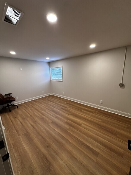 More Photos Of 161 Hodges St, Cornelia Flex For Sale