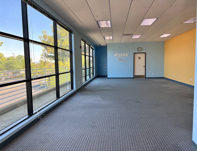 More Photos Of 106 Plaza Dr, Vallejo Storefront Retail Office For Lease