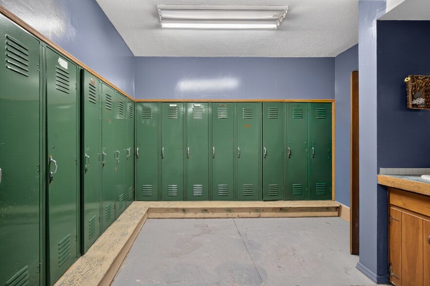More Photos Of 301 N Kingsboro Ave, Gloversville Golf Course Driving Range For Sale