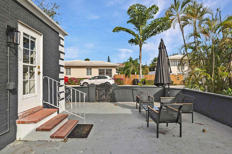 More Photos Of 402 Ocean Breeze, Lake Worth Beach Apartments For Sale