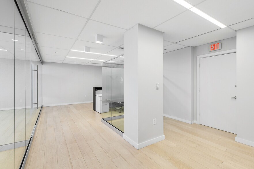 More Photos Of 2455 E Sunrise Blvd, Fort Lauderdale Loft Creative Space For Lease