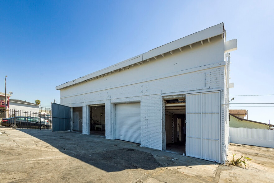 More Photos Of 110 E 62nd St, Los Angeles Auto Repair For Lease