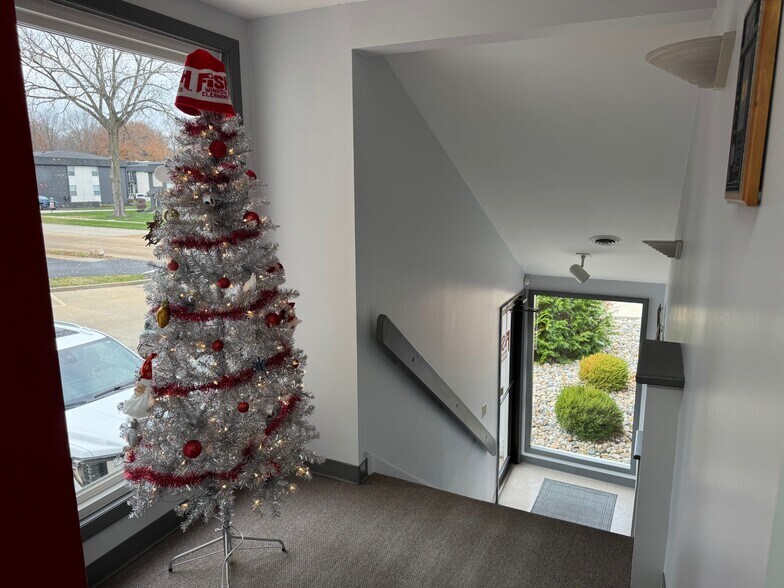 More Photos Of 200 Enchanted Pky, Manchester Flex For Sale