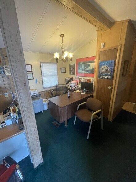 More Photos Of 4907 S Main St, Roswell Auto Dealership For Sale