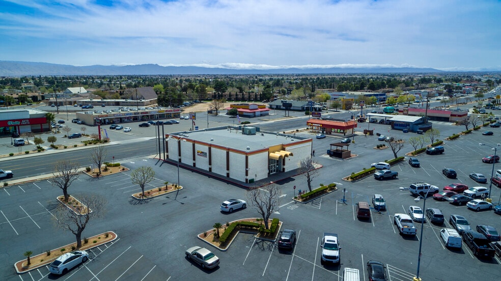 More Photos Of 14554 7th St, Victorville General Retail For Sale