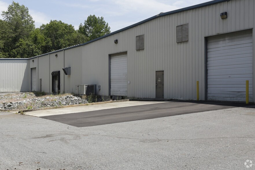 More Photos Of 399 Broyles Ave, Belton Warehouse For Sale