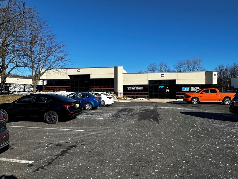 Primary Photo Of 908 Oak Tree Rd, South Plainfield Medical For Lease