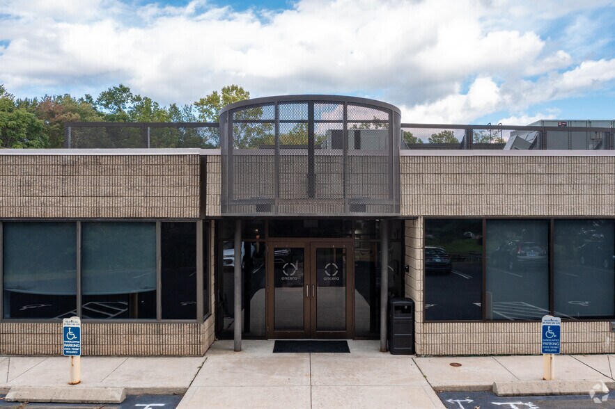 More Photos Of 15 Commercial St, Branford Research And Development For Sale