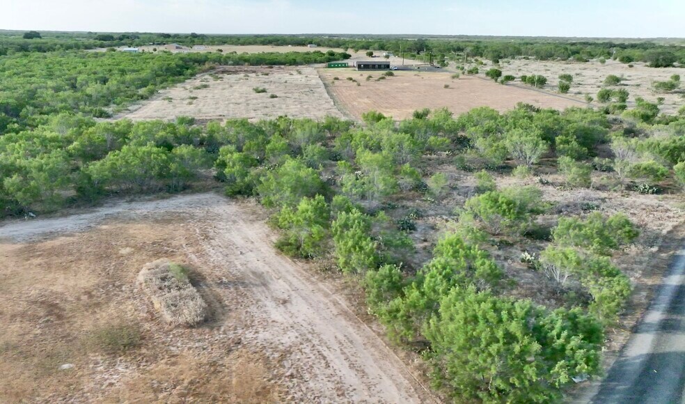 More Photos Of 14951 Interstate 35 Expy, Moore Flex For Sale