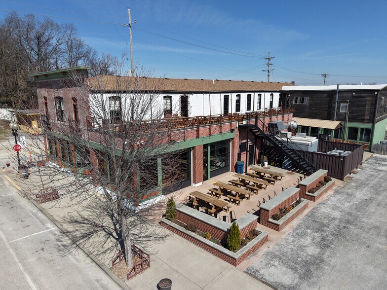 More Photos Of 408-422 N Main St, Hannibal Restaurant For Sale