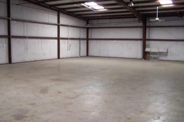 More Photos Of 6100 Conveyor Dr, Burleson Warehouse For Lease