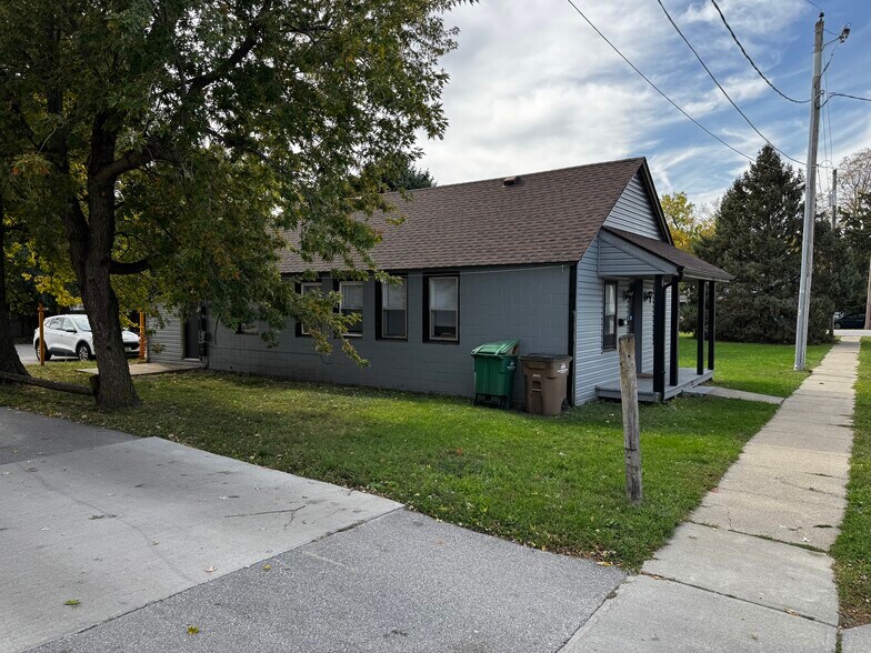 More Photos Of 107 SE 1st St, Bondurant Apartments For Sale