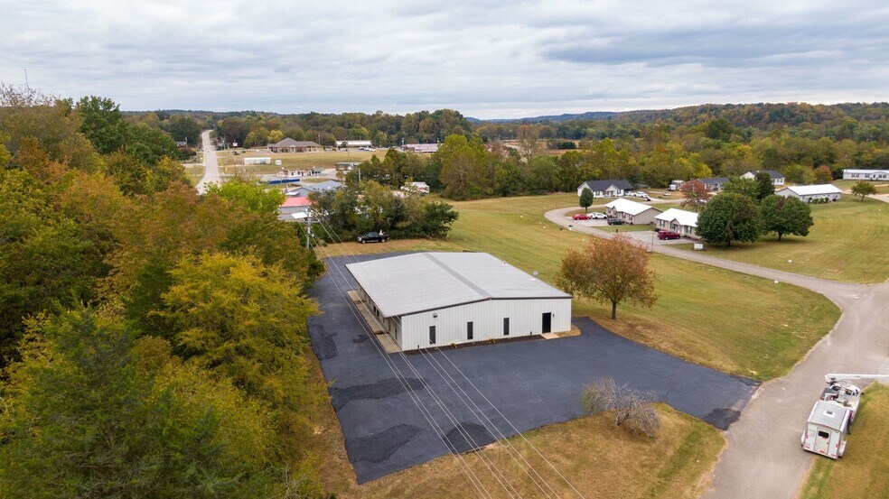 More Photos Of 103 Hadley cir, Linden Light Distribution For Sale