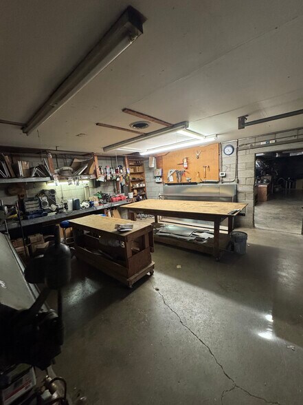 More Photos Of 1412 W Kirkwood Ave, Bloomington Industrial For Sale