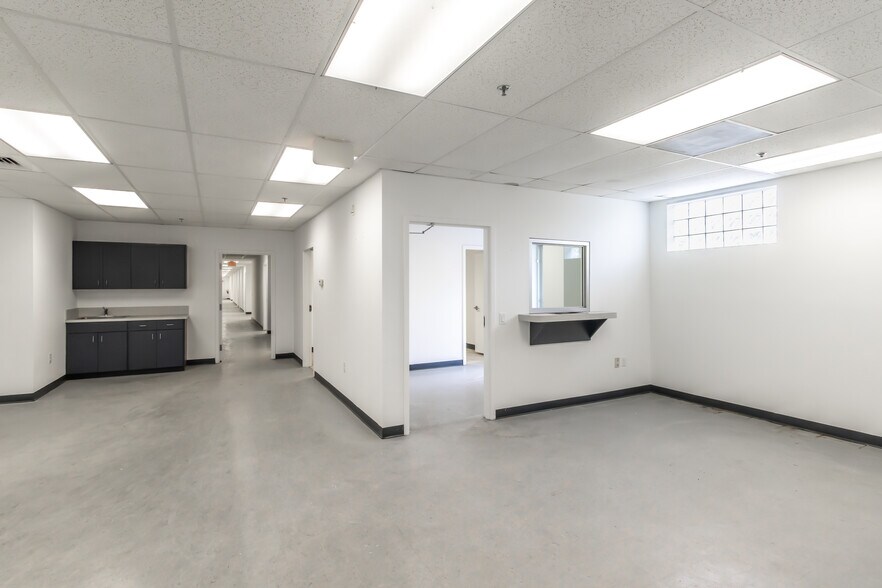 More Photos Of 1160 E Van Fleet Dr, Bartow Warehouse For Lease