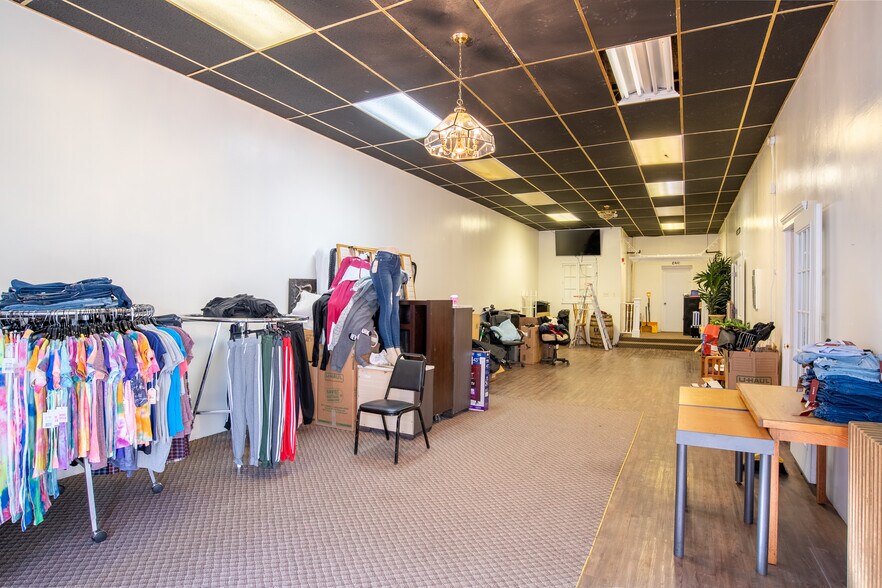 More Photos Of 107-109 High St, Holyoke Storefront For Lease