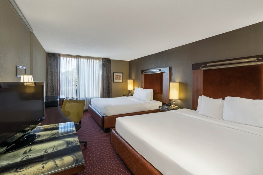 More Photos Of 1471 E Brooks Rd, Memphis Hotel For Sale