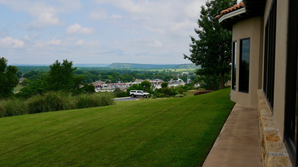 More Photos Of 1002 Marble Heights Dr, Marble Falls Medical For Lease