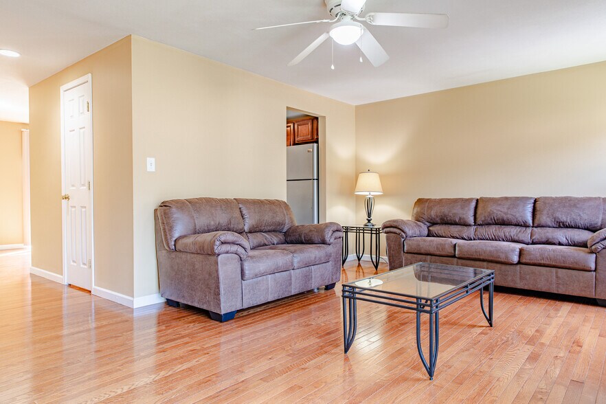 More Photos Of 205-274 Robert Dr, Syracuse Apartments For Sale