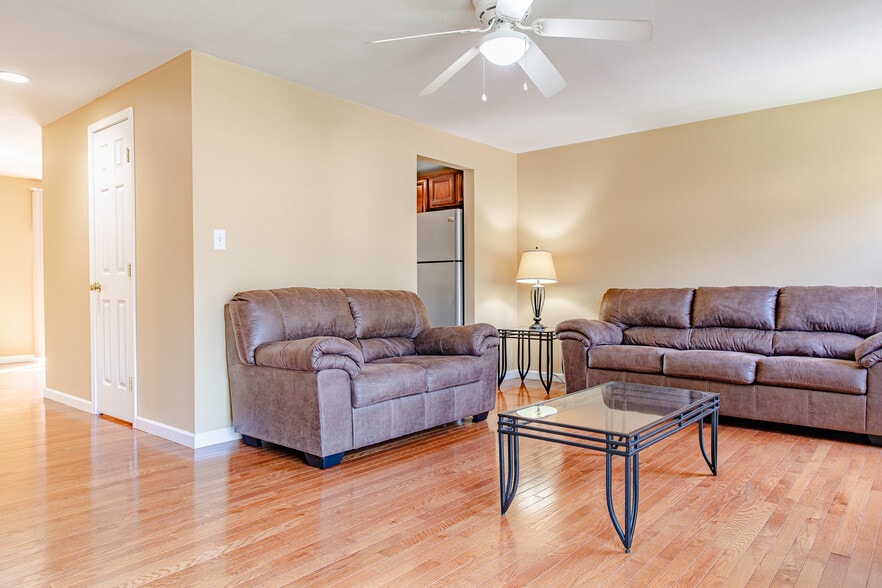 More Photos Of 205-274 Robert Dr, Syracuse Apartments For Sale