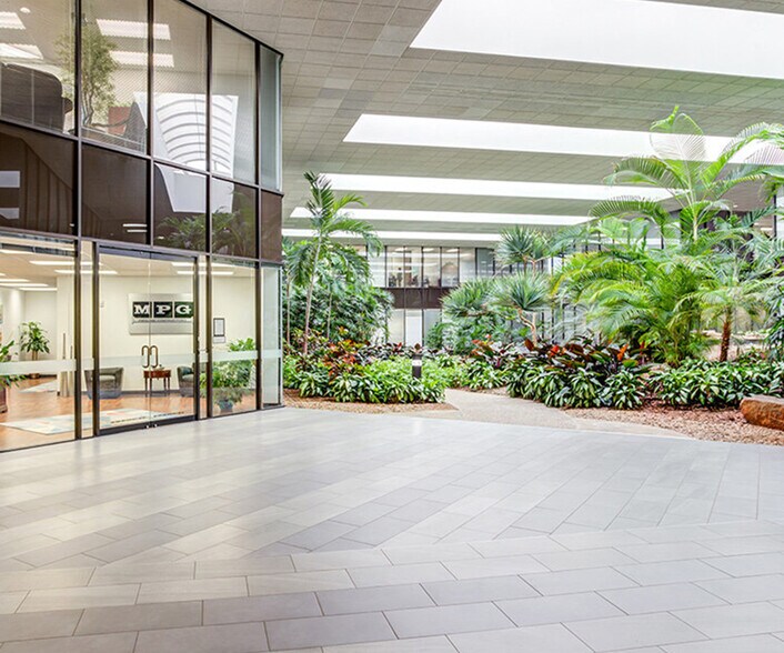 More Photos Of 16770 Imperial Valley Dr, Houston Coworking Space