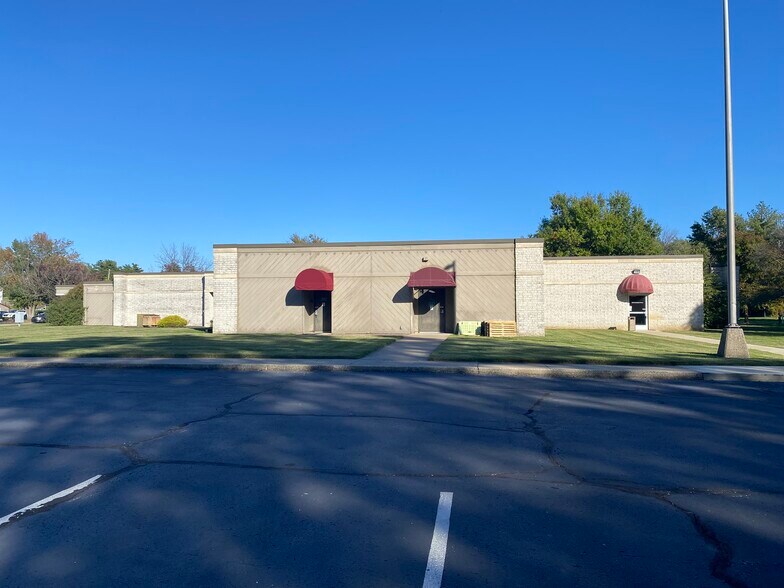 More Photos Of 4311 Old Indiana 261, Newburgh Medical For Sale