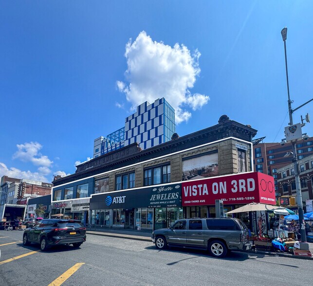 Primary Photo Of 2886 3rd Ave, Bronx Storefront Retail Office For Lease