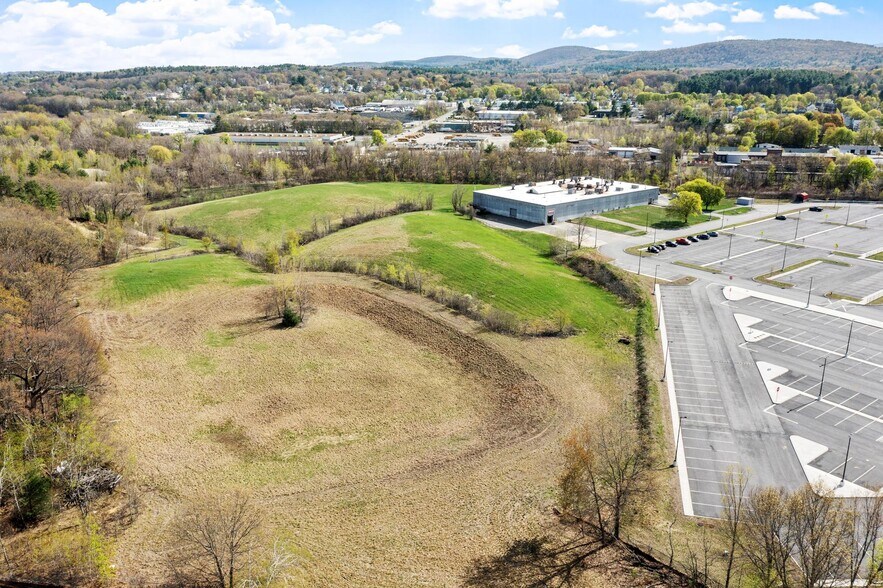 Primary Photo Of 139 Intervale Rd, Fitchburg Manufacturing For Sale