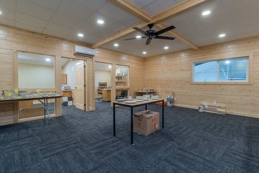 More Photos Of 618 Industrial Ct, Walla Walla Warehouse For Sale