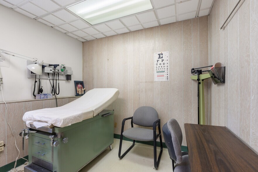 More Photos Of 25 Lowell St, Wilmington Loft Creative Space For Sale