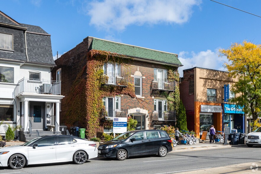 More Photos Of 596 St Clair Ave W, Toronto Apartments For Lease