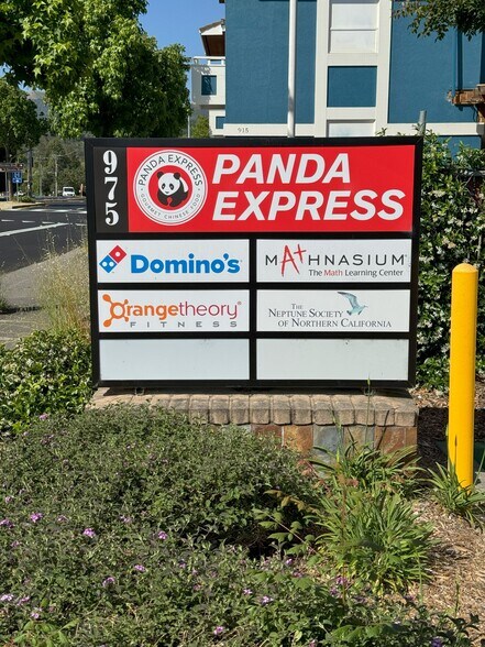 More Photos Of 975 Diablo Ave, Novato Freestanding For Lease
