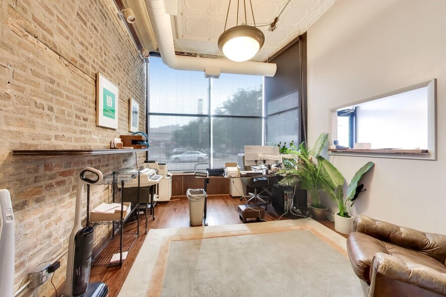 More Photos Of 1528 W Fullerton Ave, Chicago Storefront Retail Residential For Sale