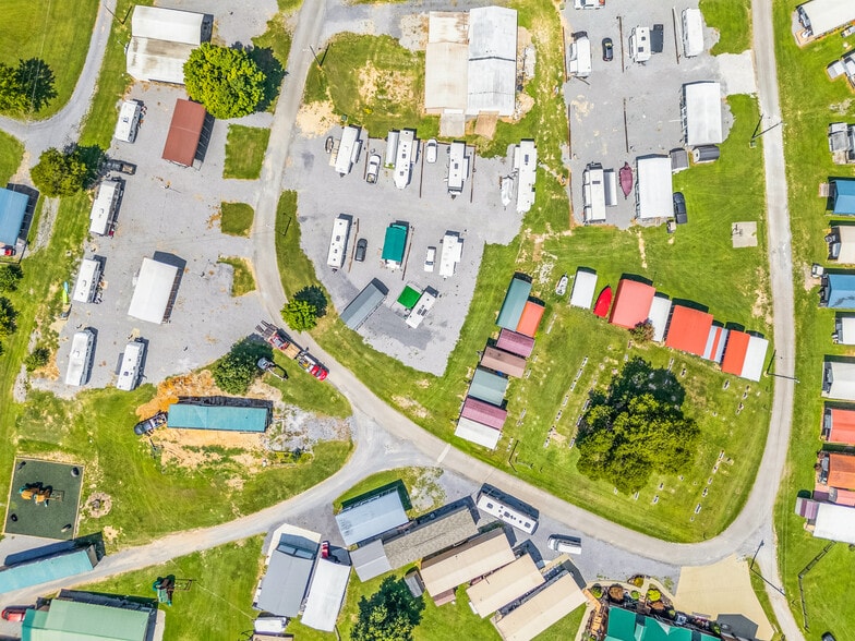 More Photos Of 1501 Slate Hill Rd, Mooresburg Manufactured Housing Mobile Home Park For Sale