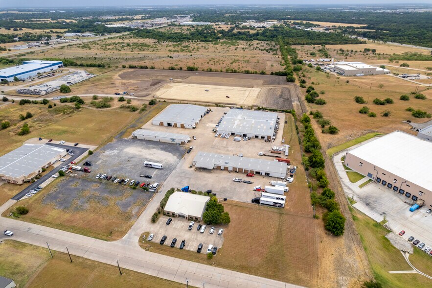 More Photos Of 225 Metro Dr, Terrell Unknown For Sale