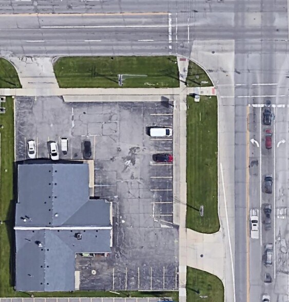 More Photos Of 15150 E 14 Mile Rd, Warren Freestanding For Sale