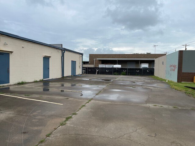 More Photos Of 926 14th St N, Texas City Medical For Sale