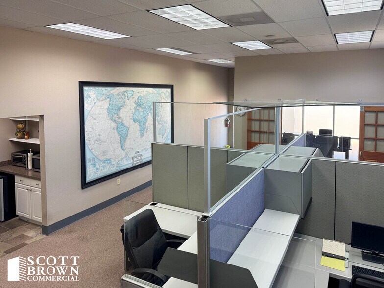 More Photos Of 748 S Sherman St, Richardson Office For Lease