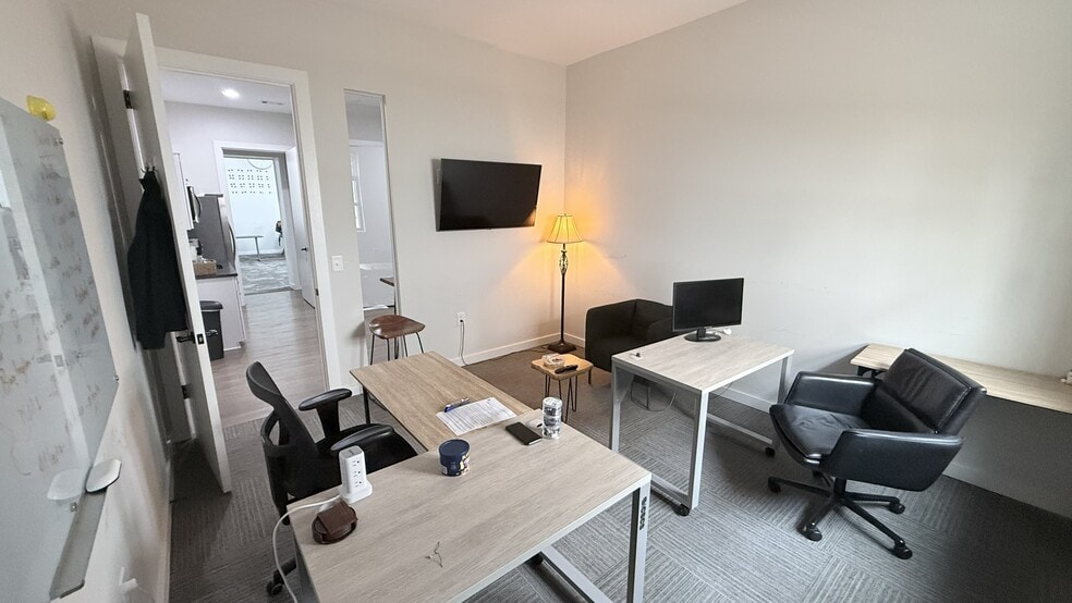 More Photos Of 6110 McFarland Station Dr, Alpharetta Office For Sale